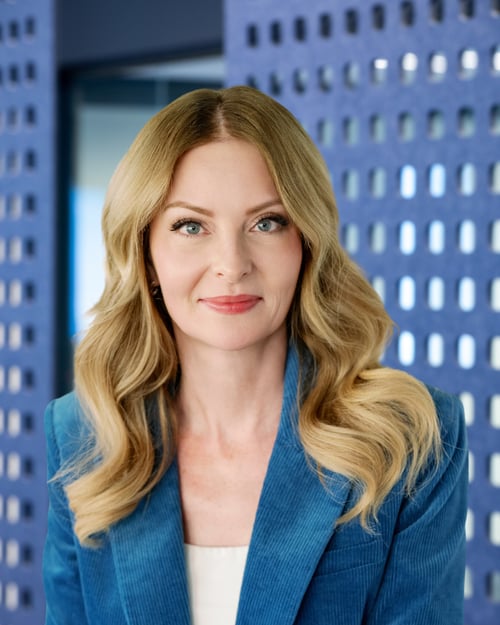 HeadshotsLeader-HS-Rhonda-Buseman